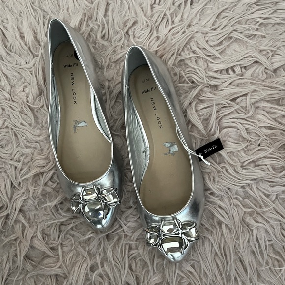 silver pointed toe ballerina flat shoes - Picture 1 of 7